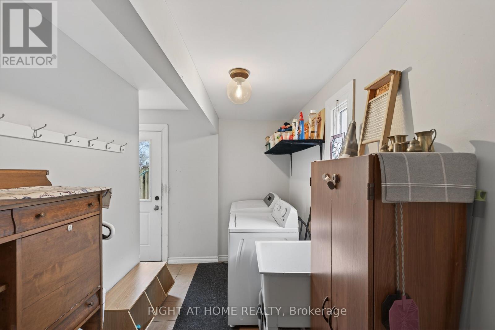 12 Pearl Street Property Photo 16