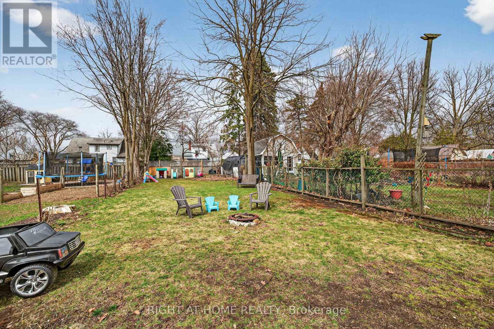 12 Pearl Street Property Photo 24