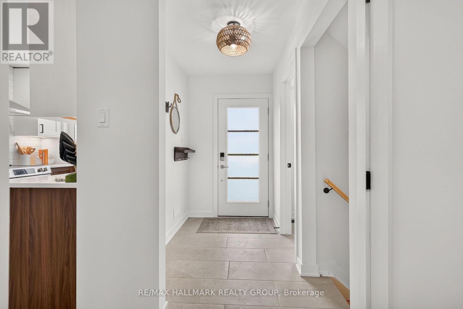 38 - 660 Hochelaga Street Property Photo 16