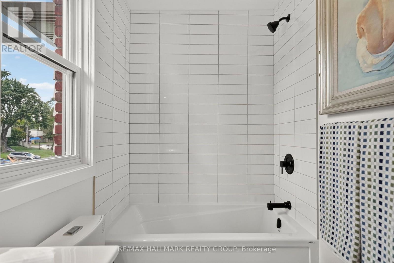 38 - 660 Hochelaga Street Property Photo 23