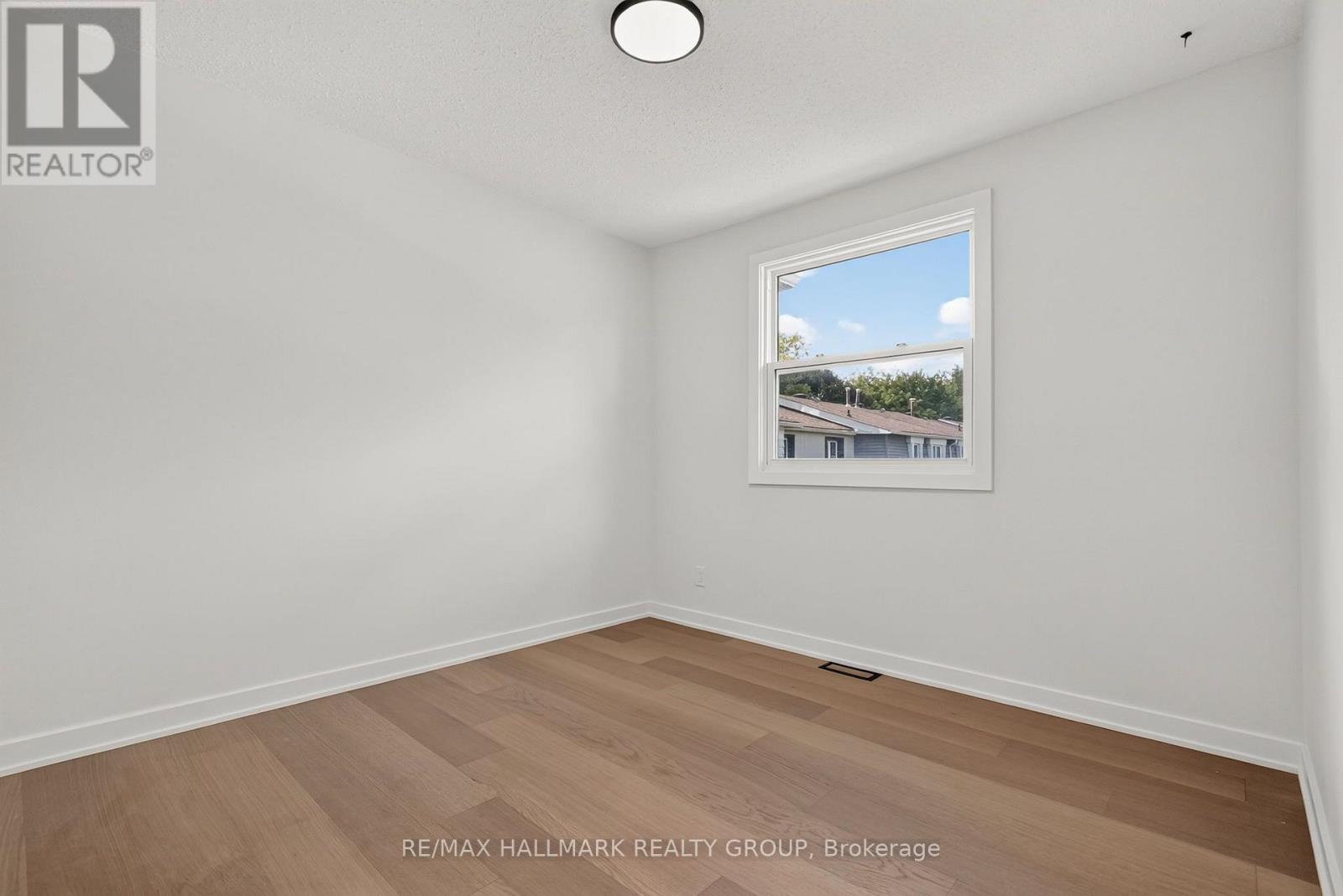 38 - 660 Hochelaga Street Property Photo 24