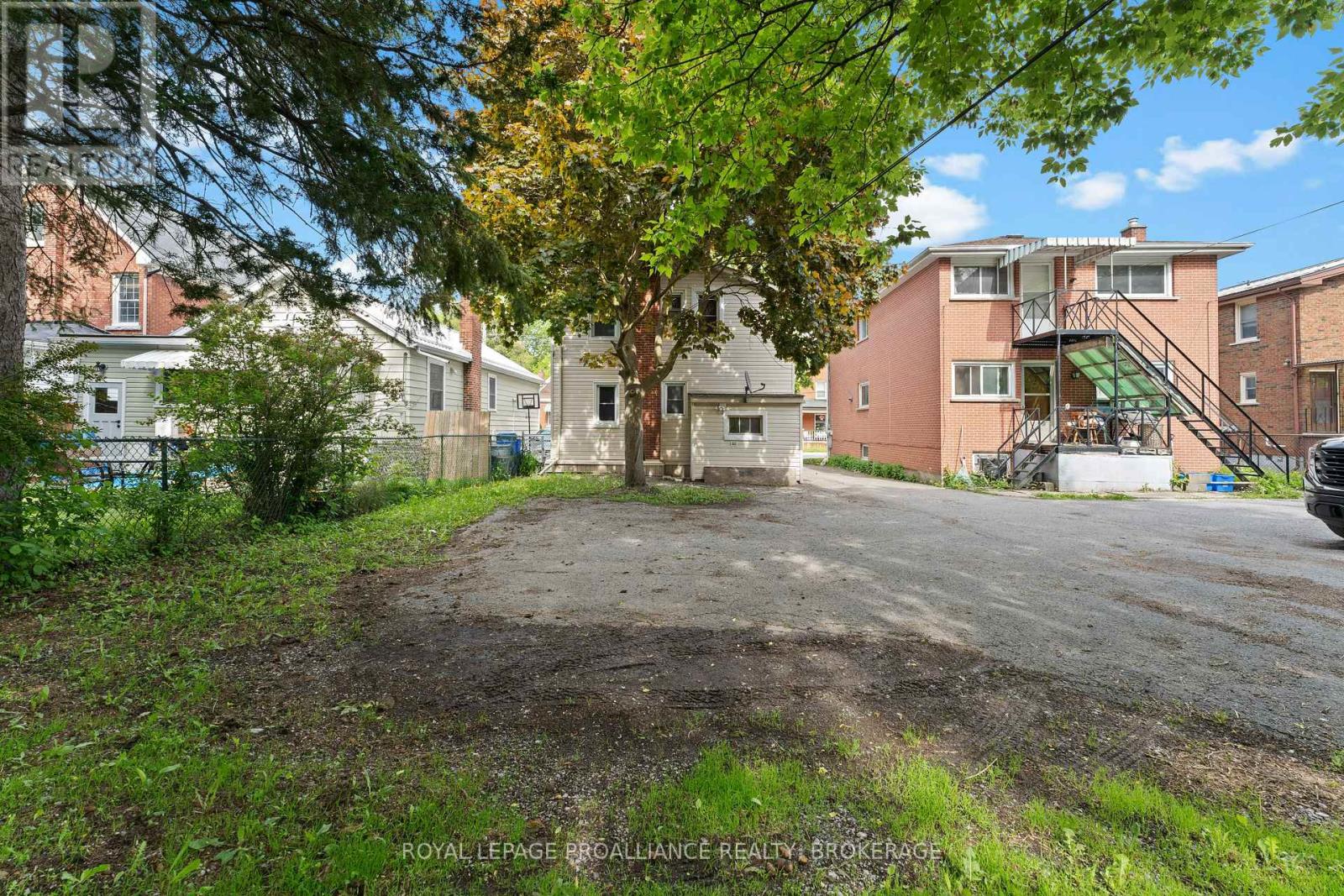 468-470 Victoria Street Property Photo 42