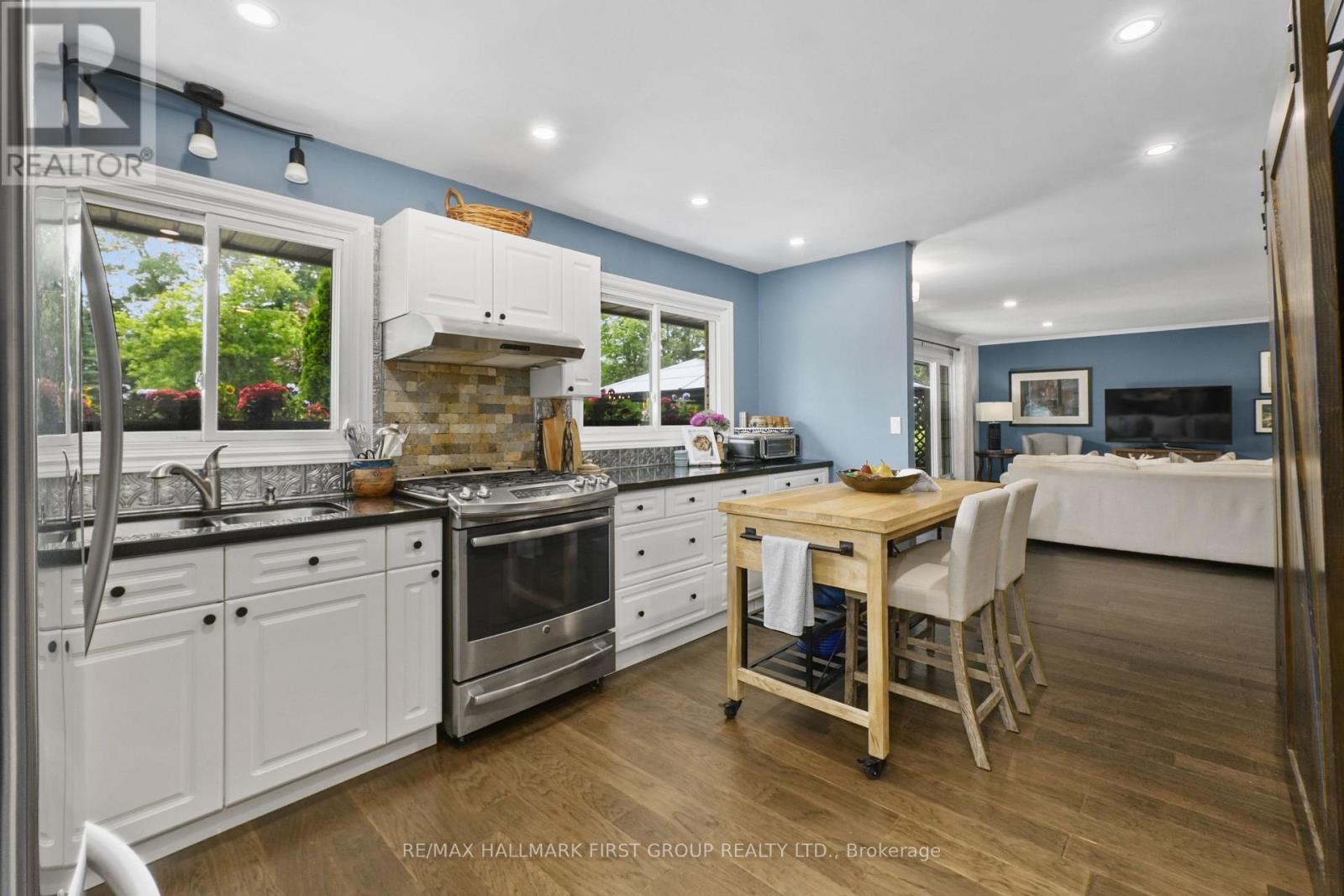8310 Smylie Road Property Photo 16
