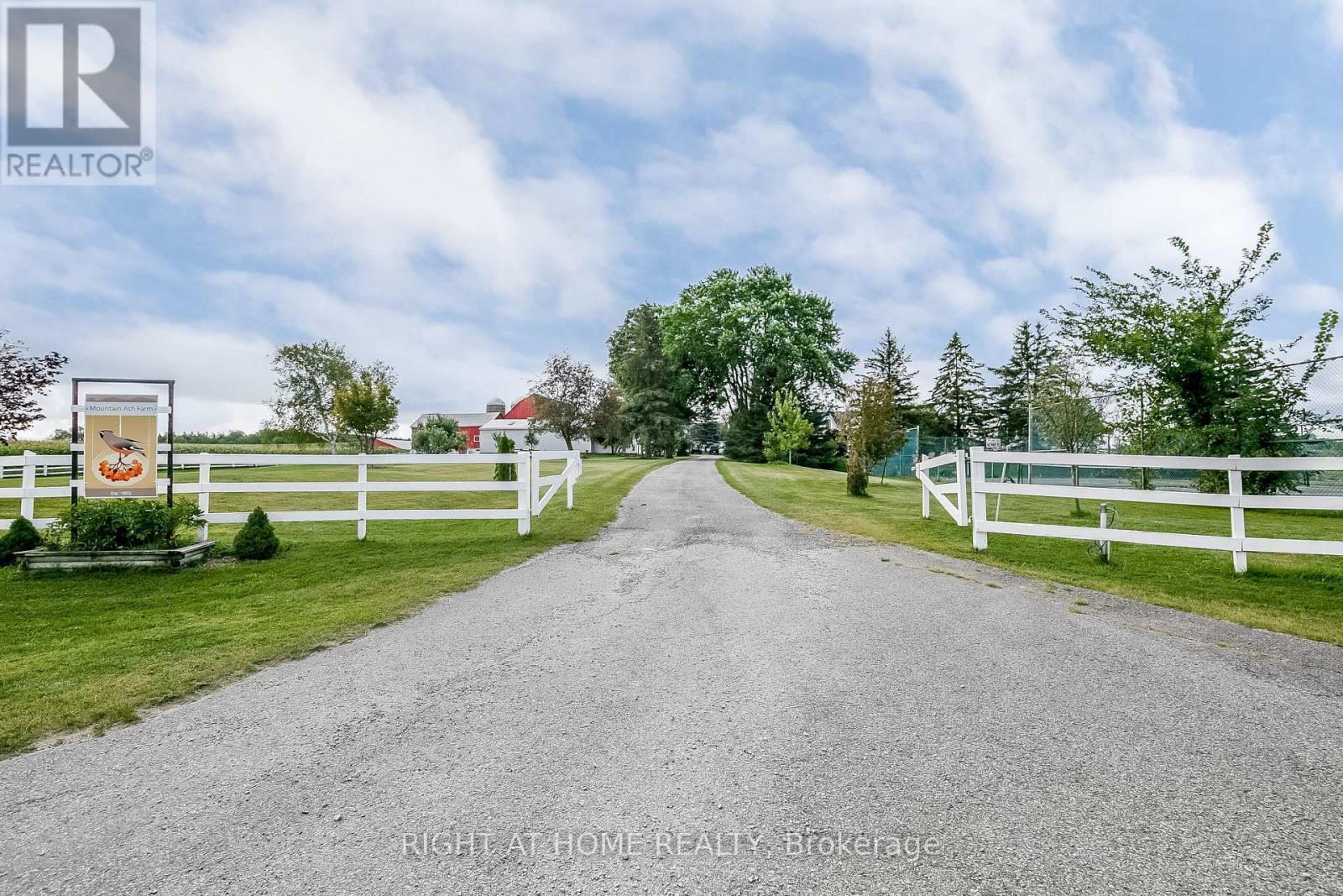 828350 Mulmur Nottawasaga Townline Property Photo 4