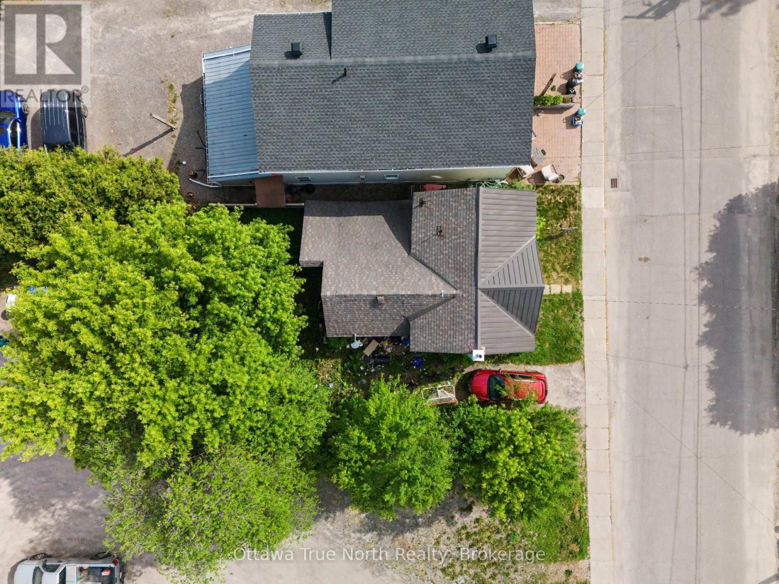 108 Maley Street Property Photo 13
