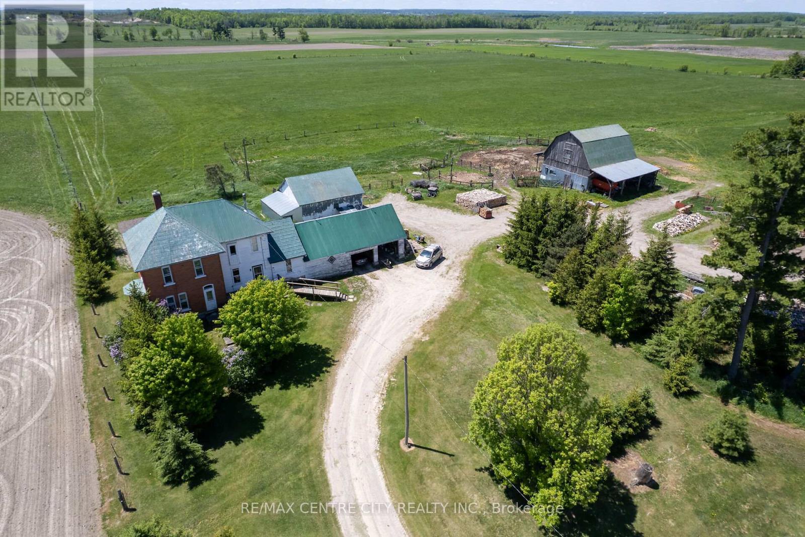817 Snake River Line Property Photo 3