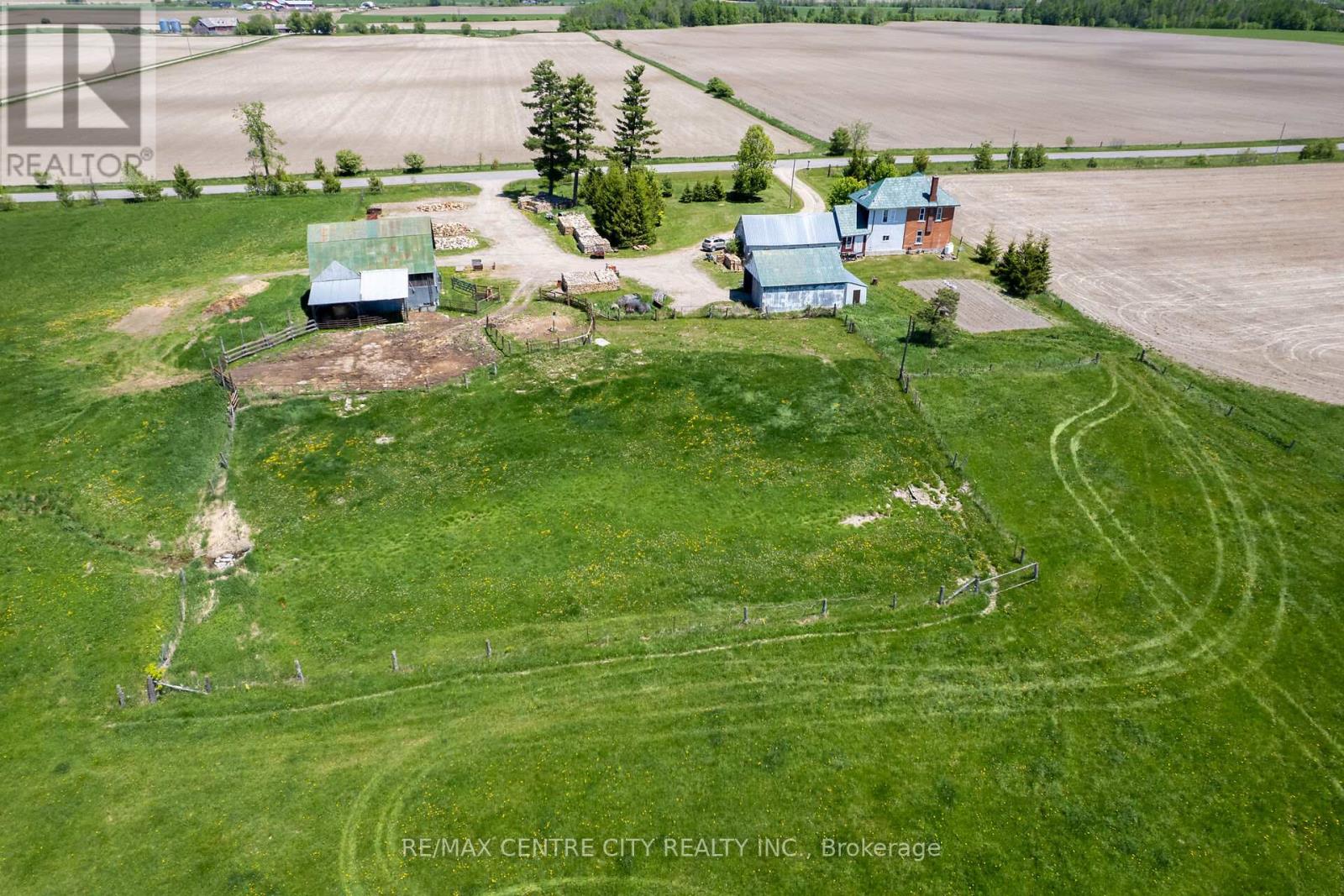 817 Snake River Line Property Photo 7