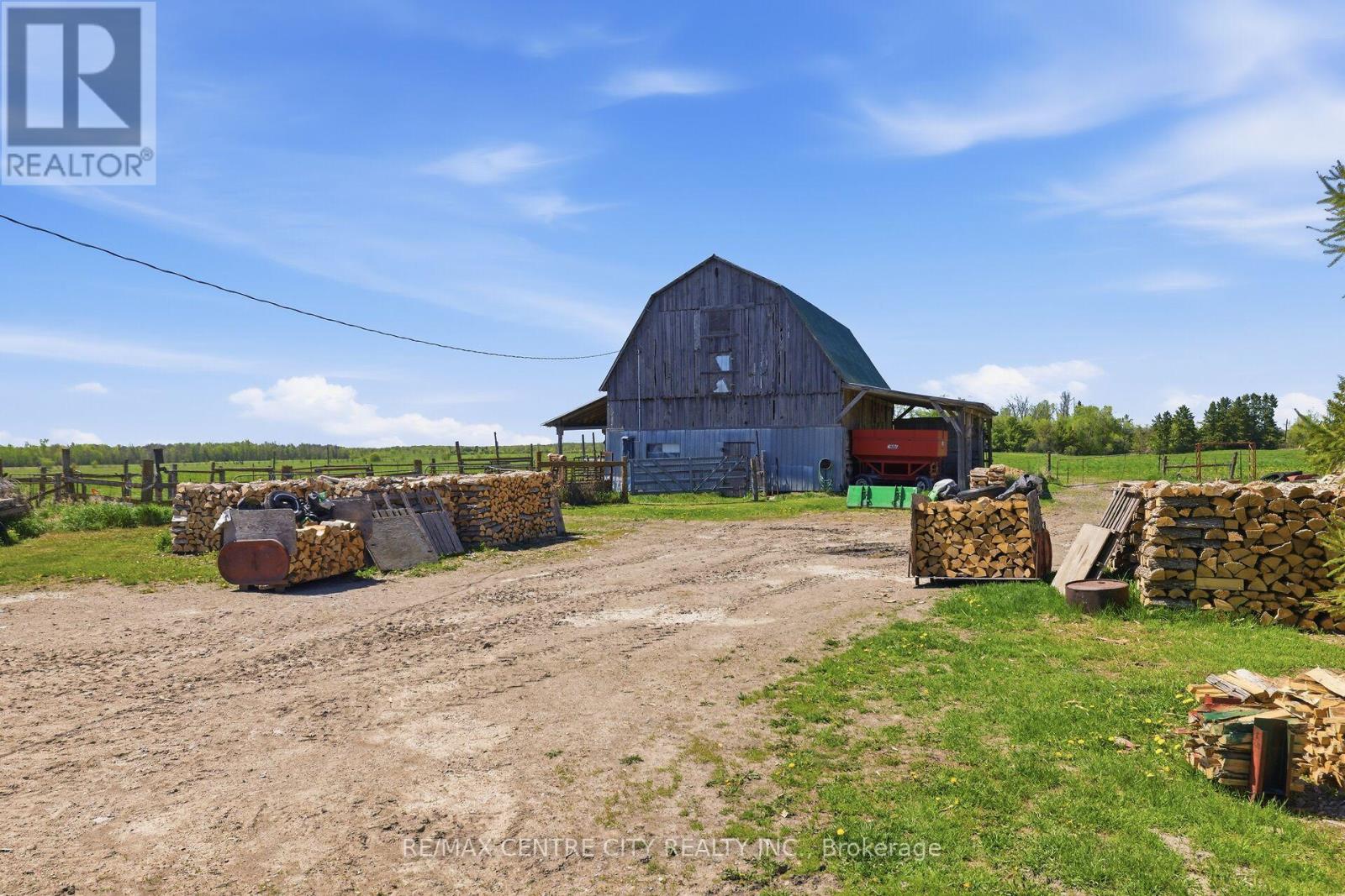 817 Snake River Line Property Photo 15
