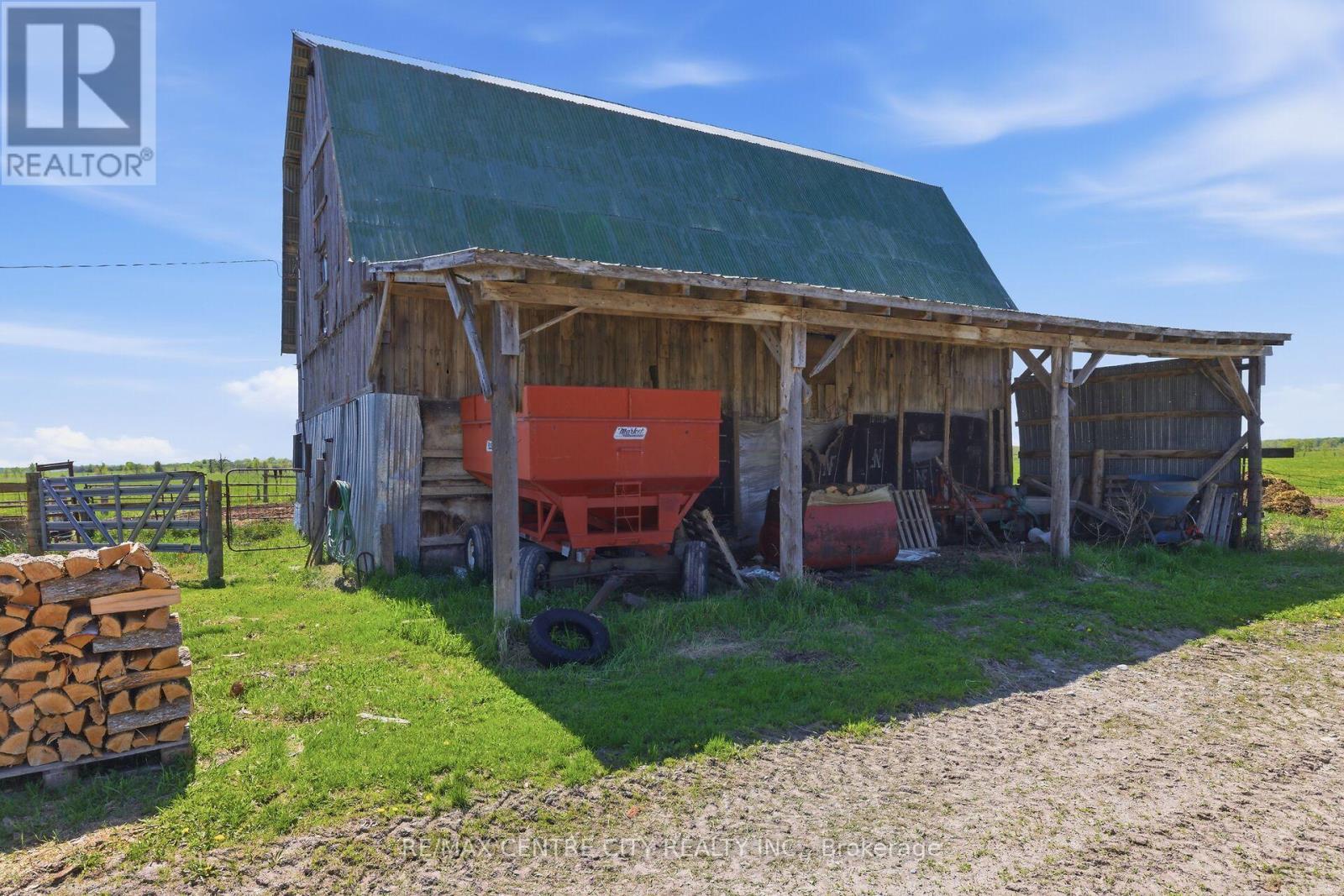 817 Snake River Line Property Photo 17