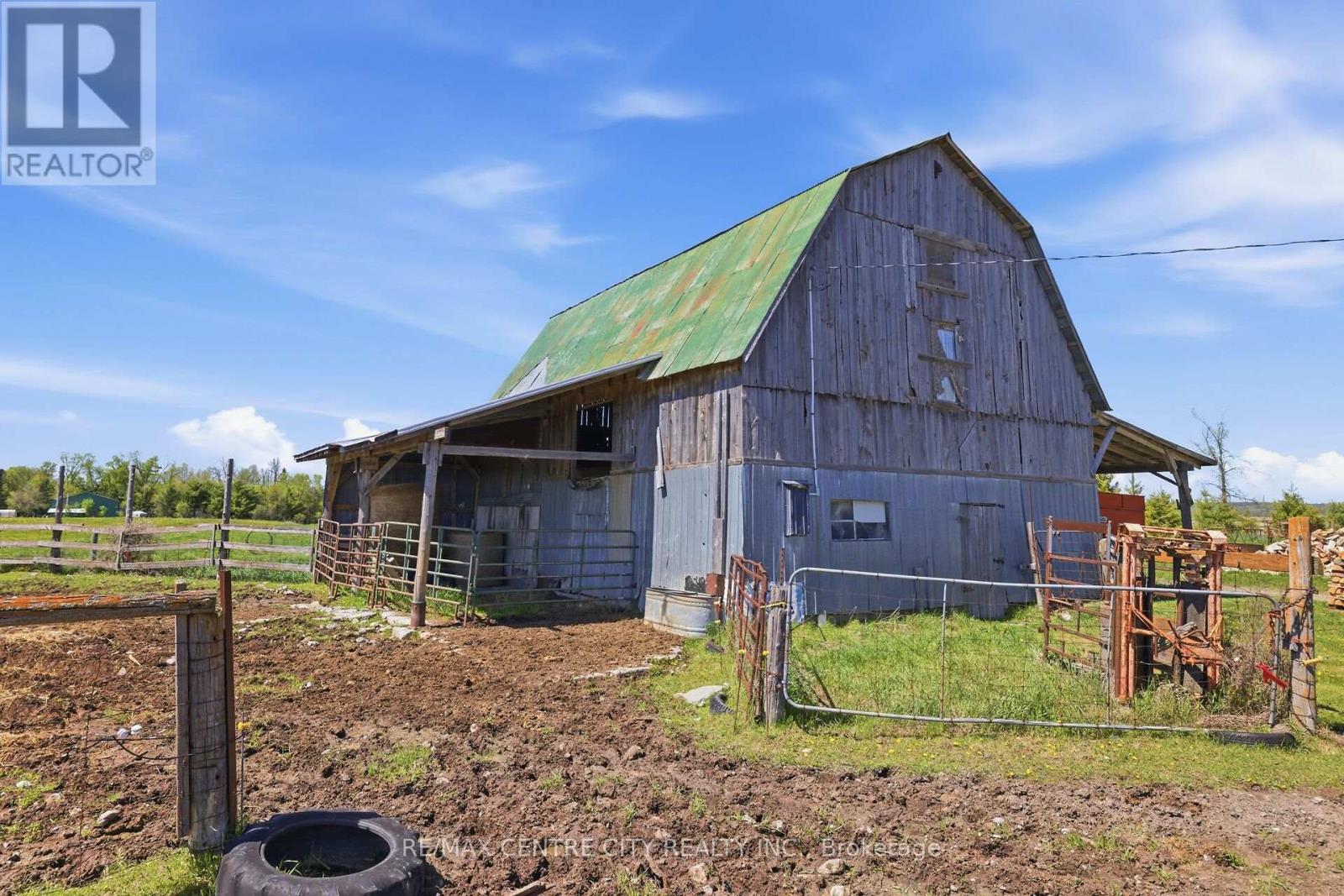 817 Snake River Line Property Photo 18