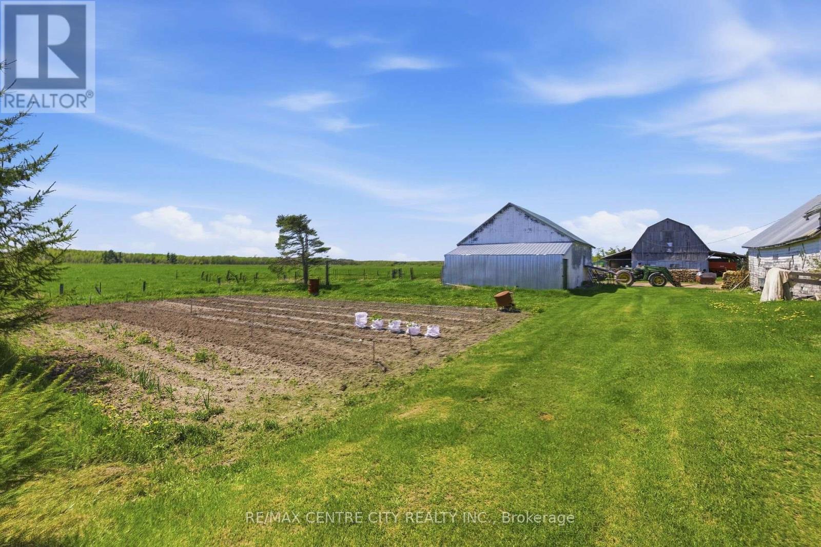 817 Snake River Line Property Photo 21