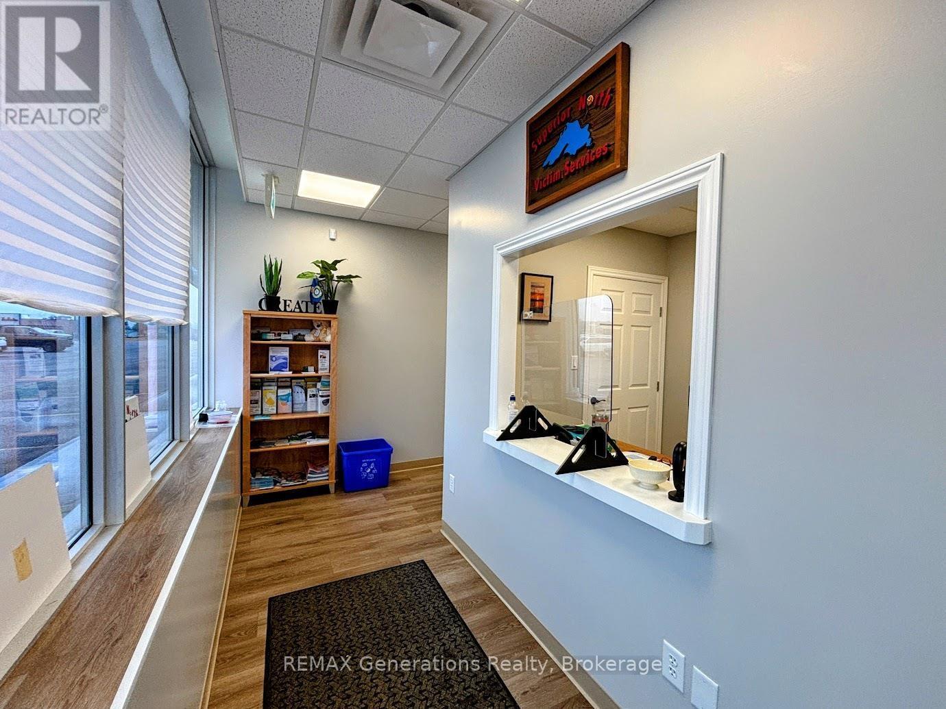 2 Ontario Street Property Photo 10