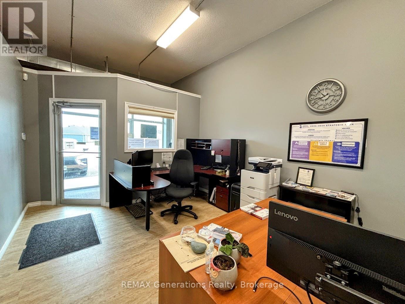 2 Ontario Street Property Photo 22