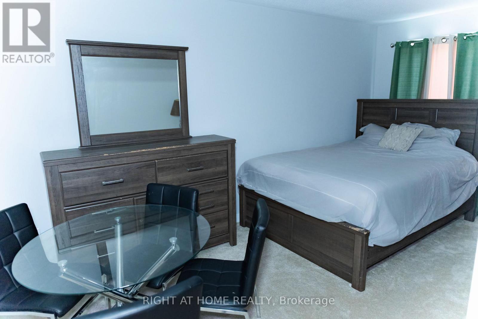 76 Kindred Row Property Photo 12