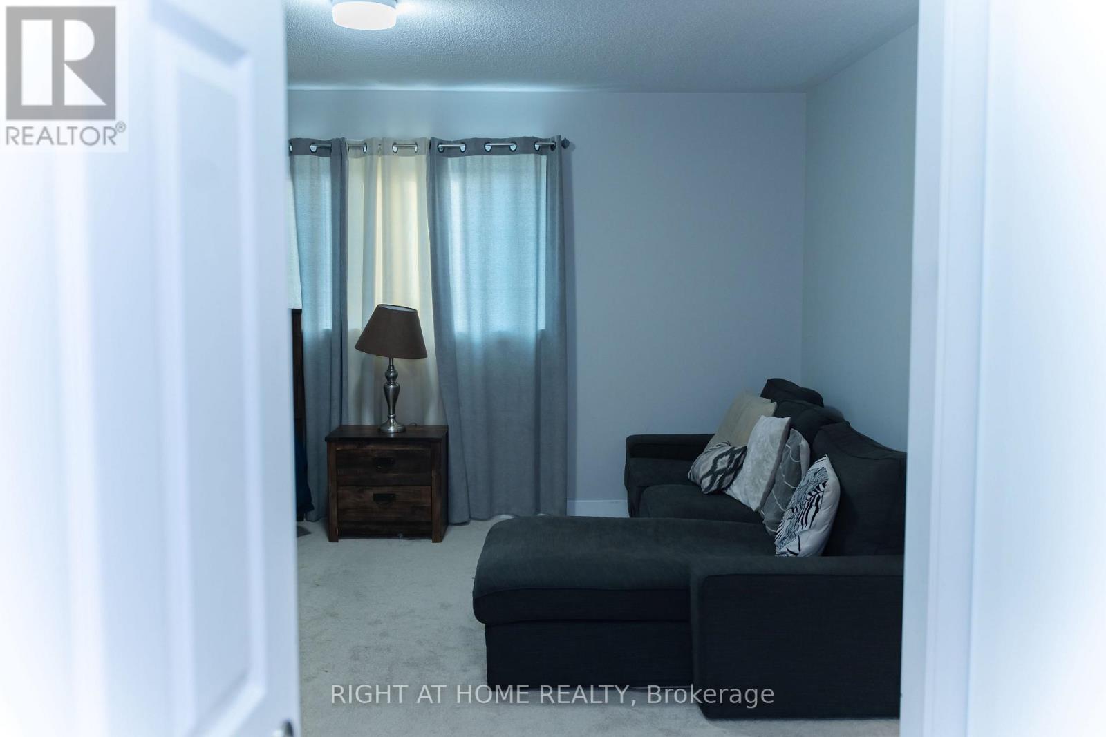 76 Kindred Row Property Photo 24
