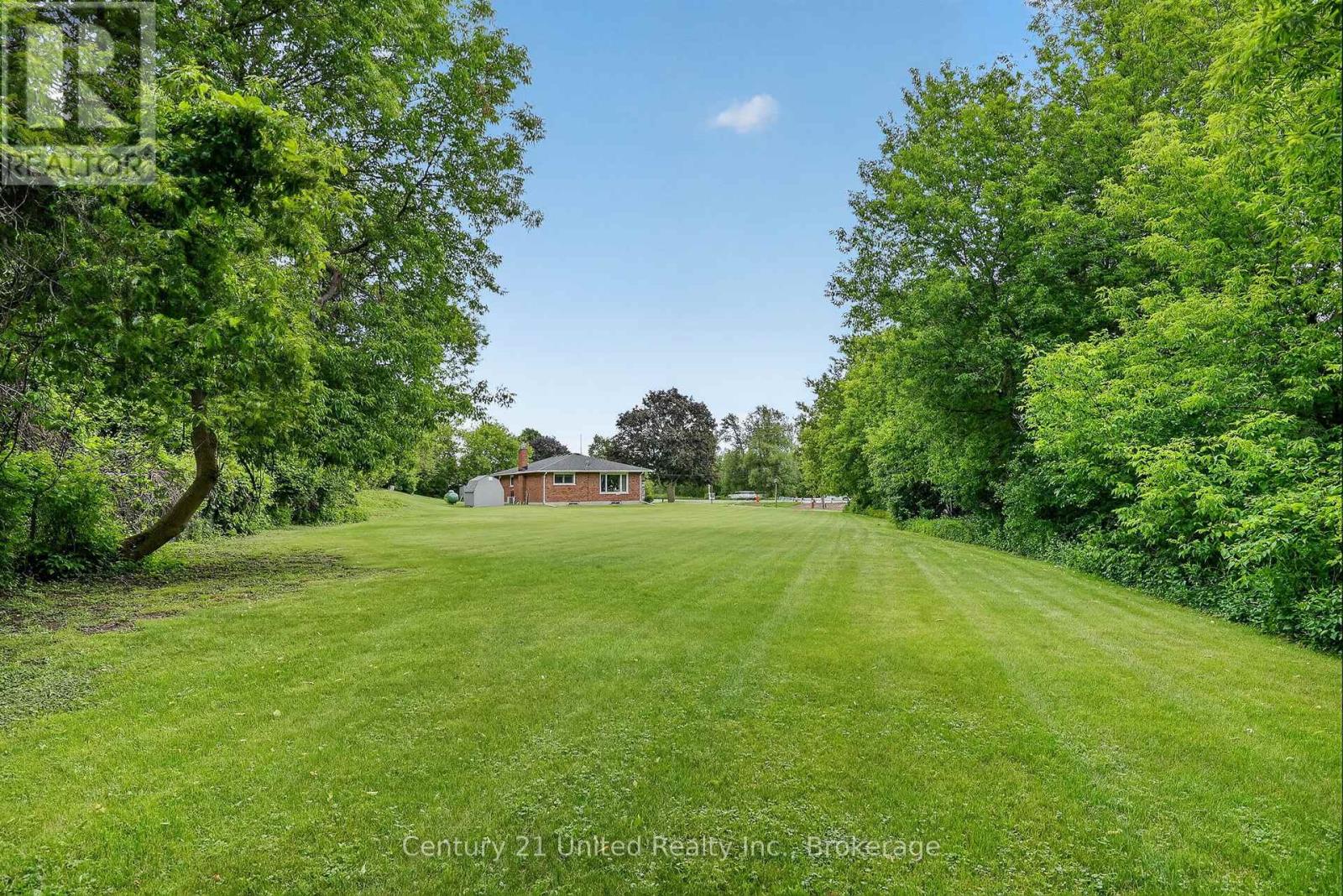 670 William Street Property Photo 16