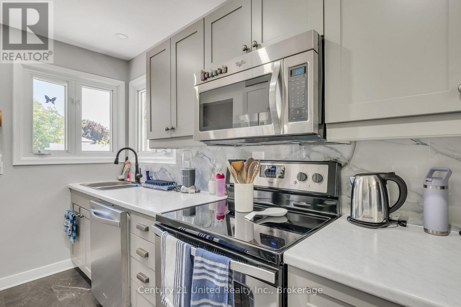 670 William Street Property Photo 20
