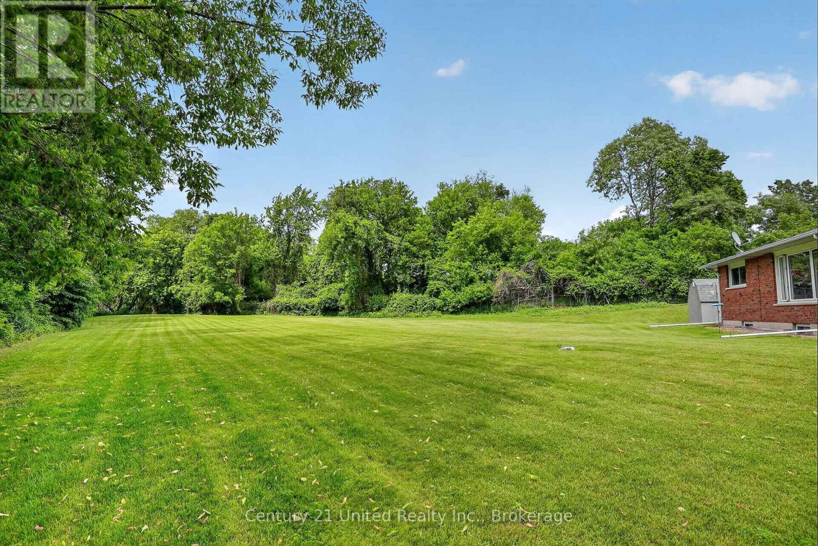 670 William Street Property Photo 39
