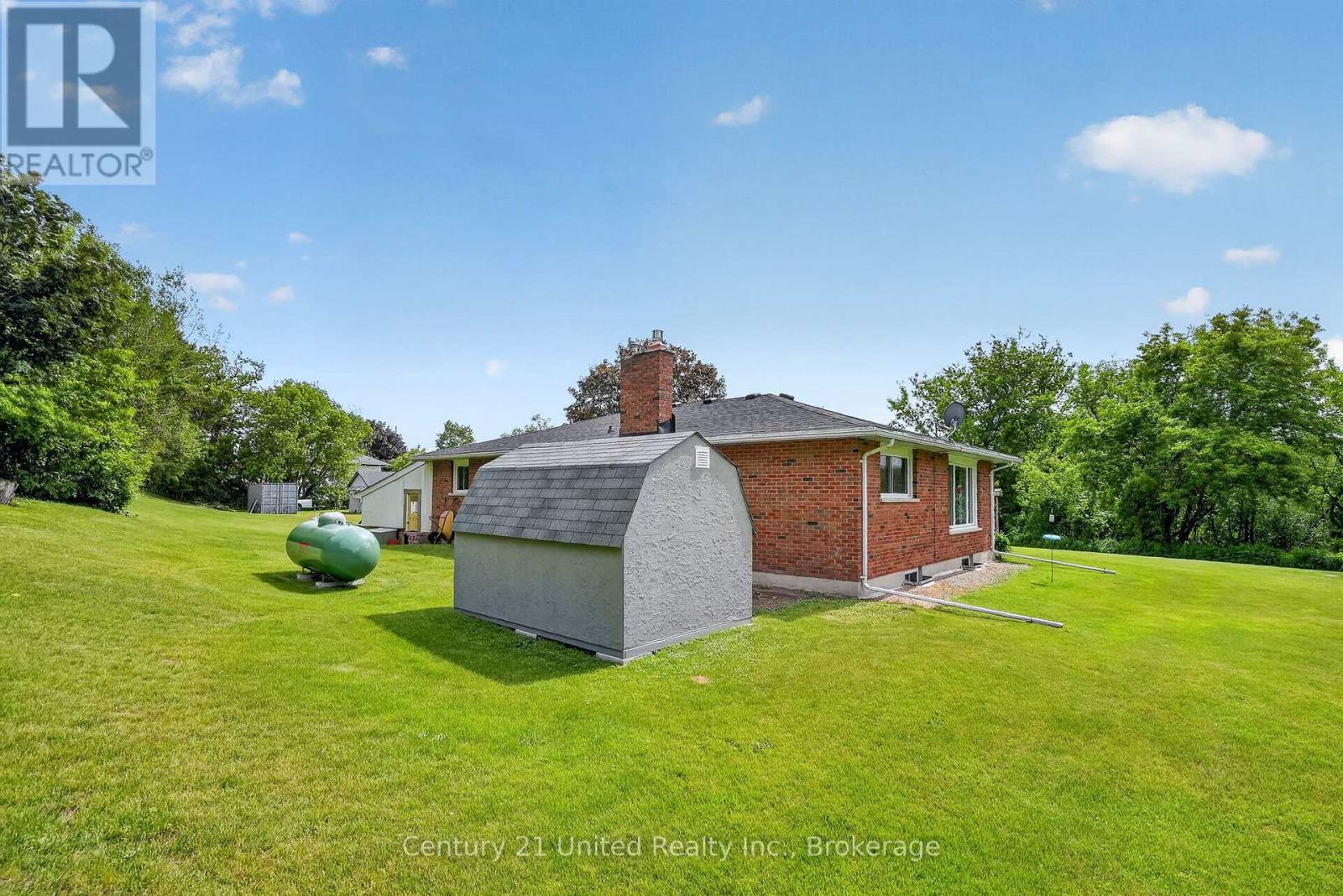 670 William Street Property Photo 44