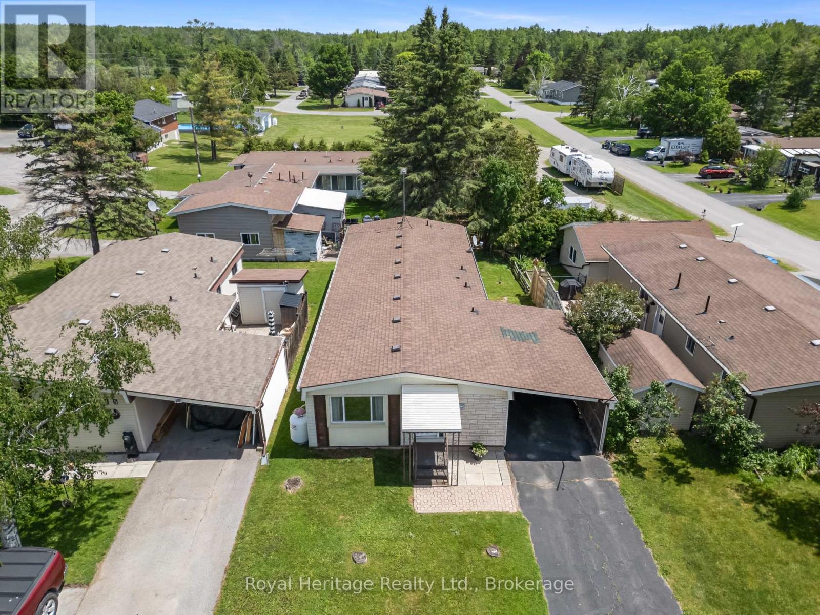 17 Circle Drive Property Photo 2