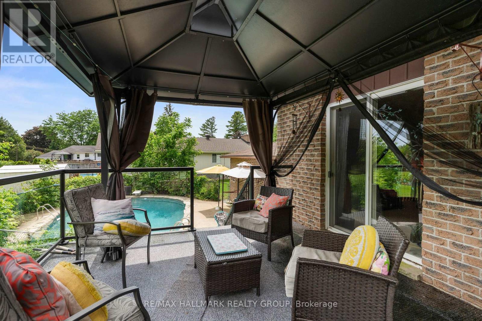 17 Sunnymede Avenue Property Photo 8