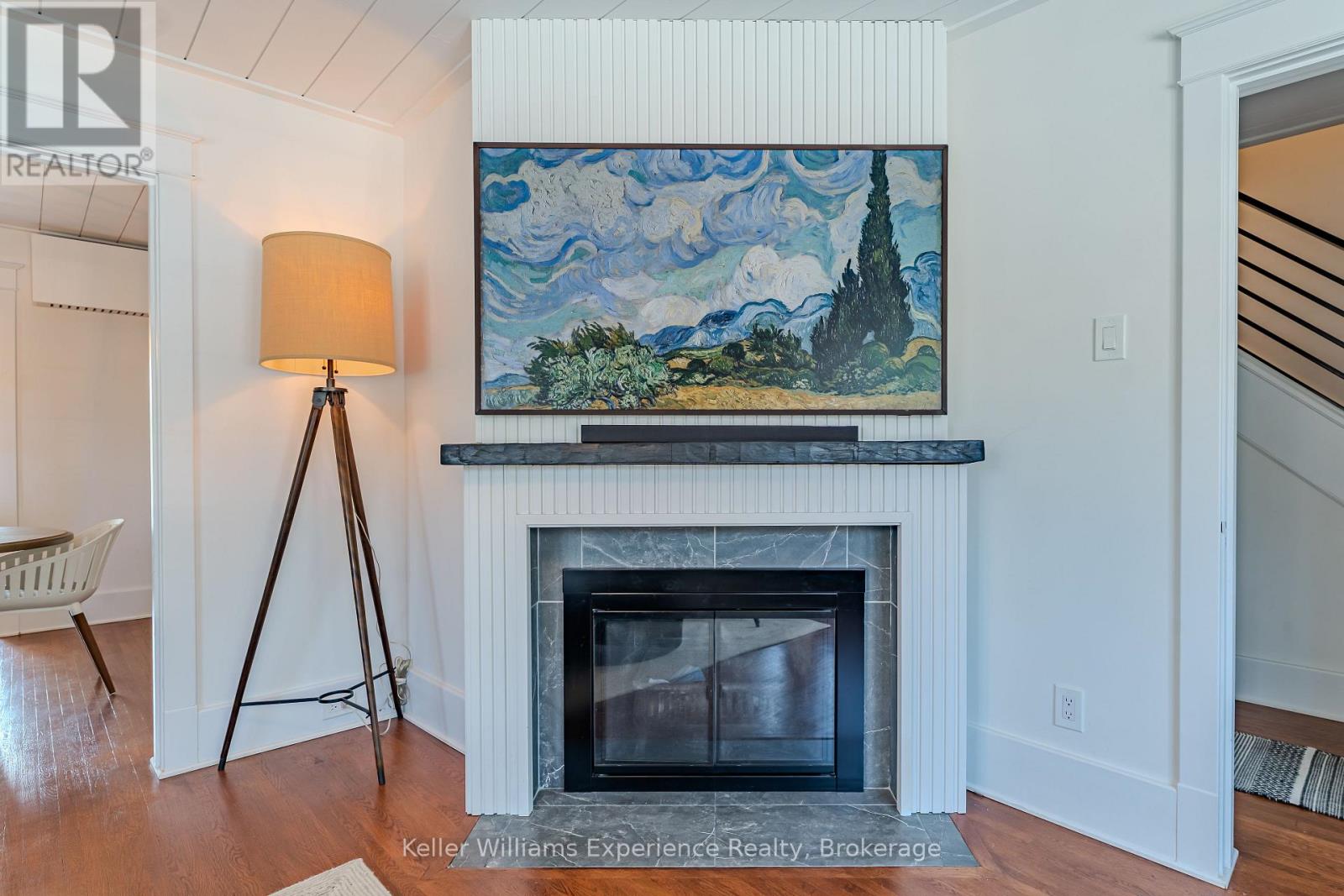 211 5th Street E Property Photo 10