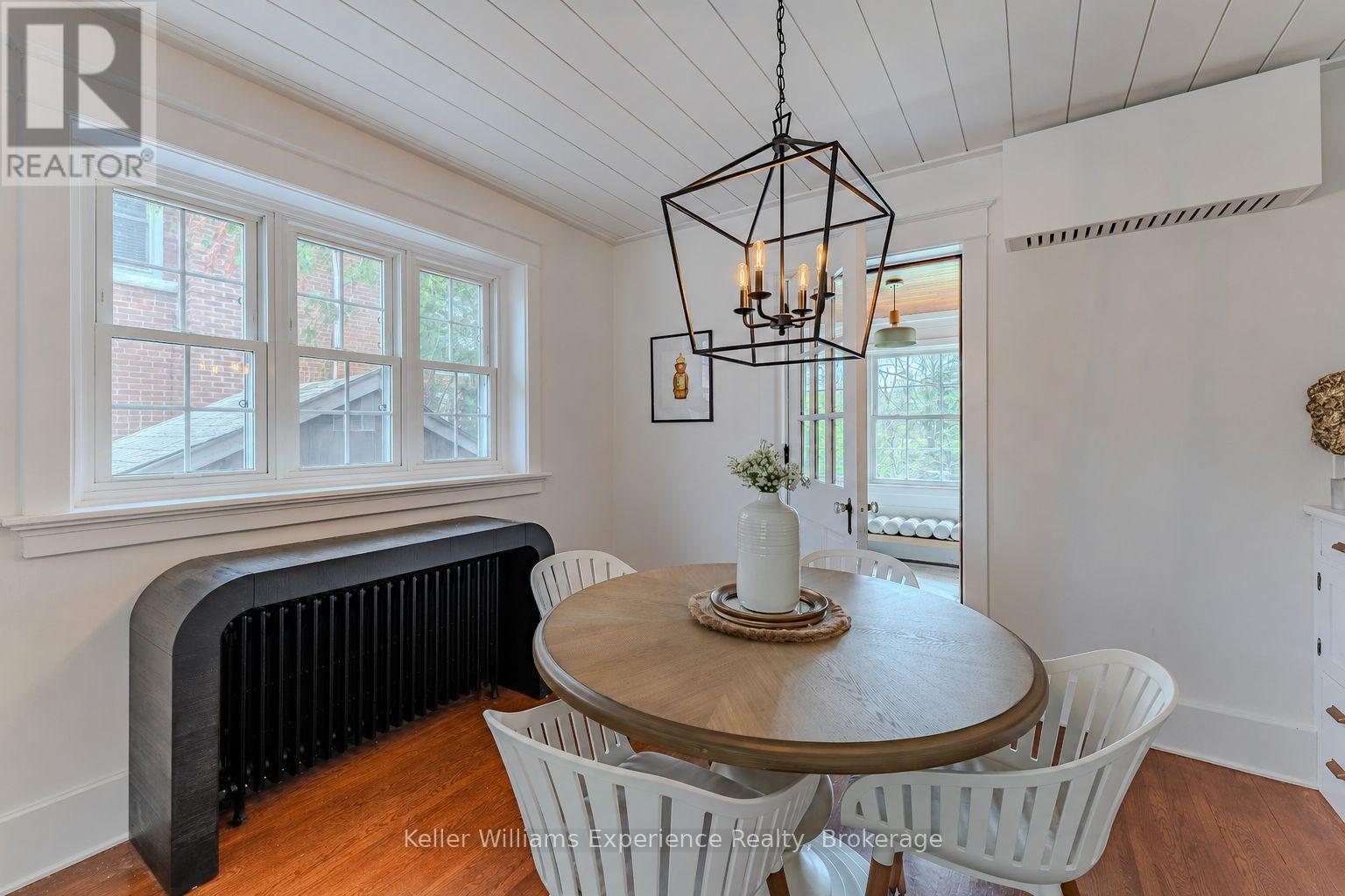 211 5th Street E Property Photo 12