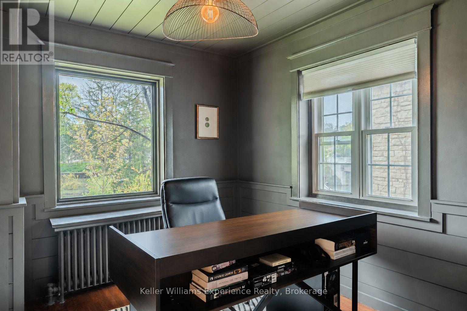 211 5th Street E Property Photo 24