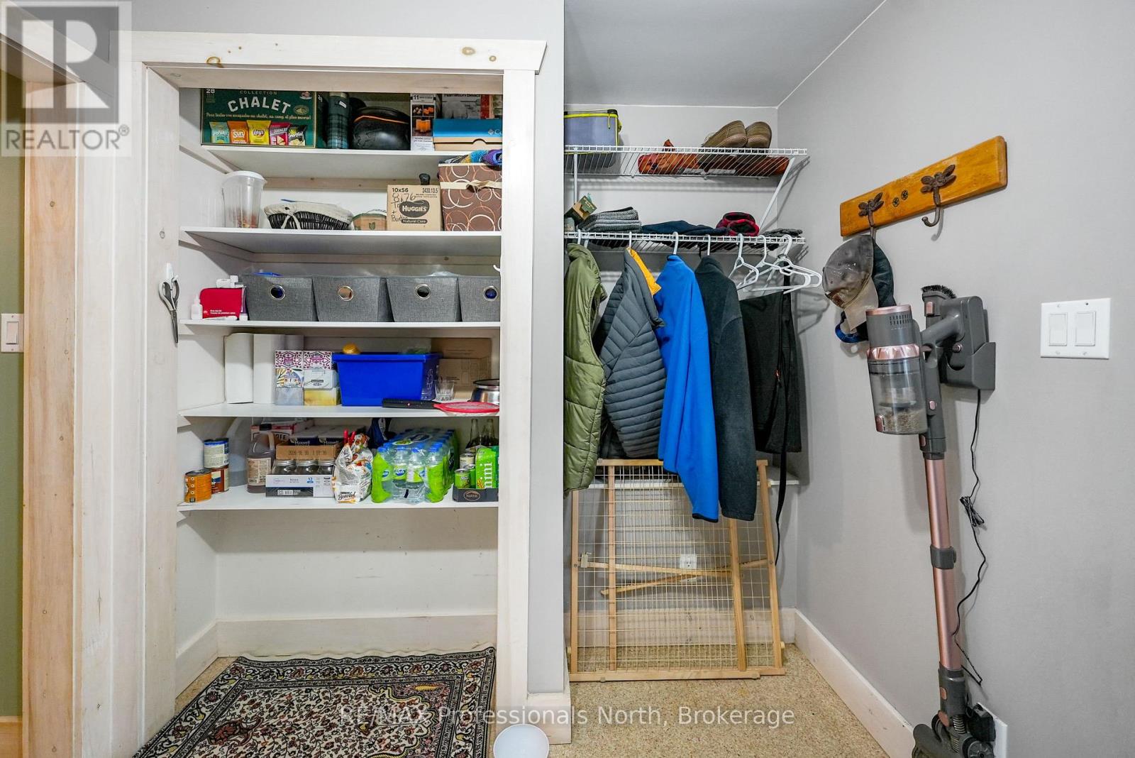203 Burleigh Street Property Photo 23