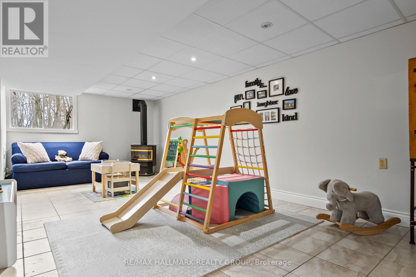 17 Kenney Road Property Photo 33