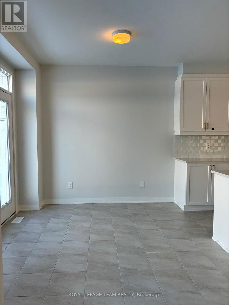 420 Meynell Street Property Photo 12