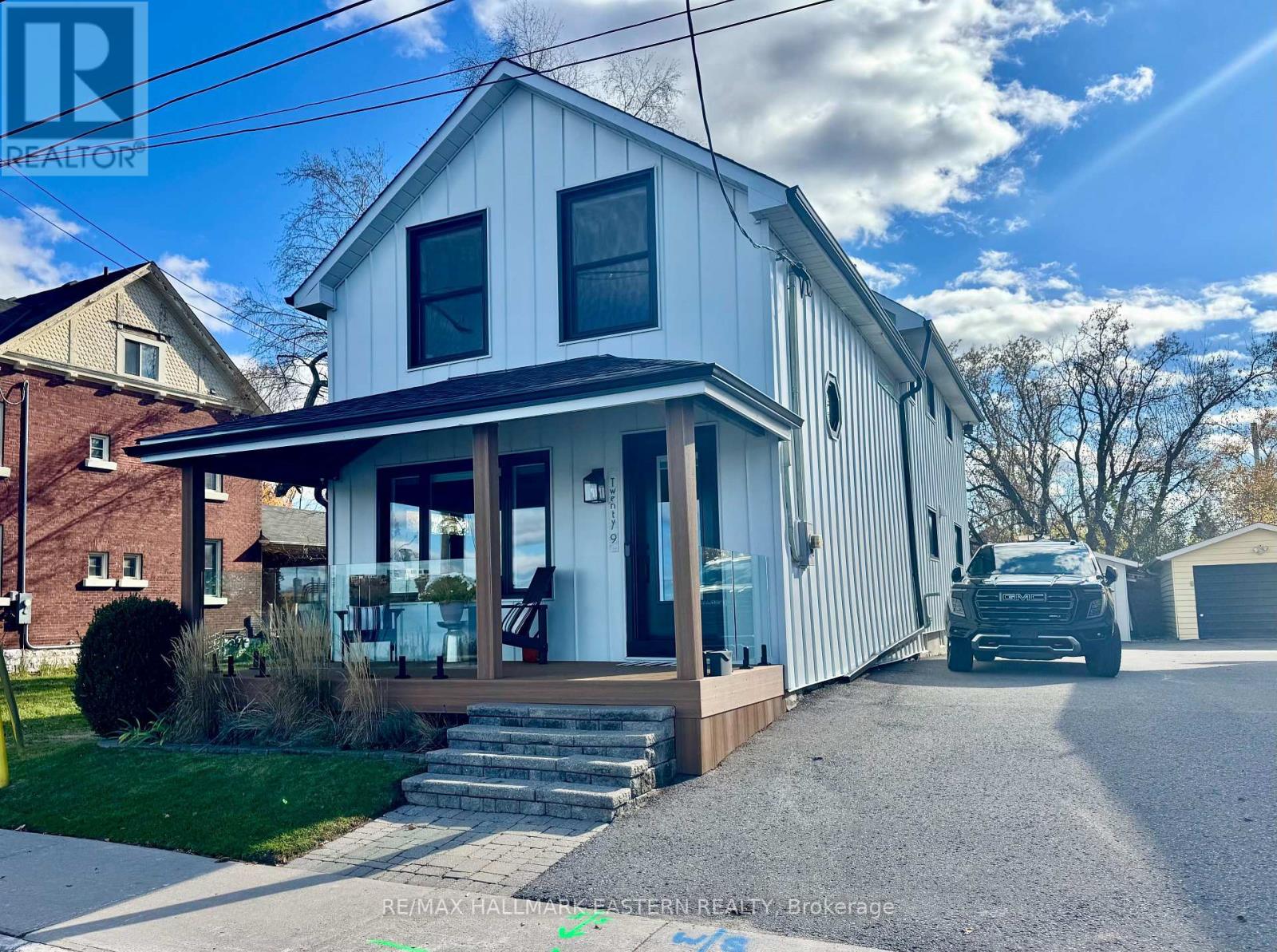 29 CRESCENT STREET