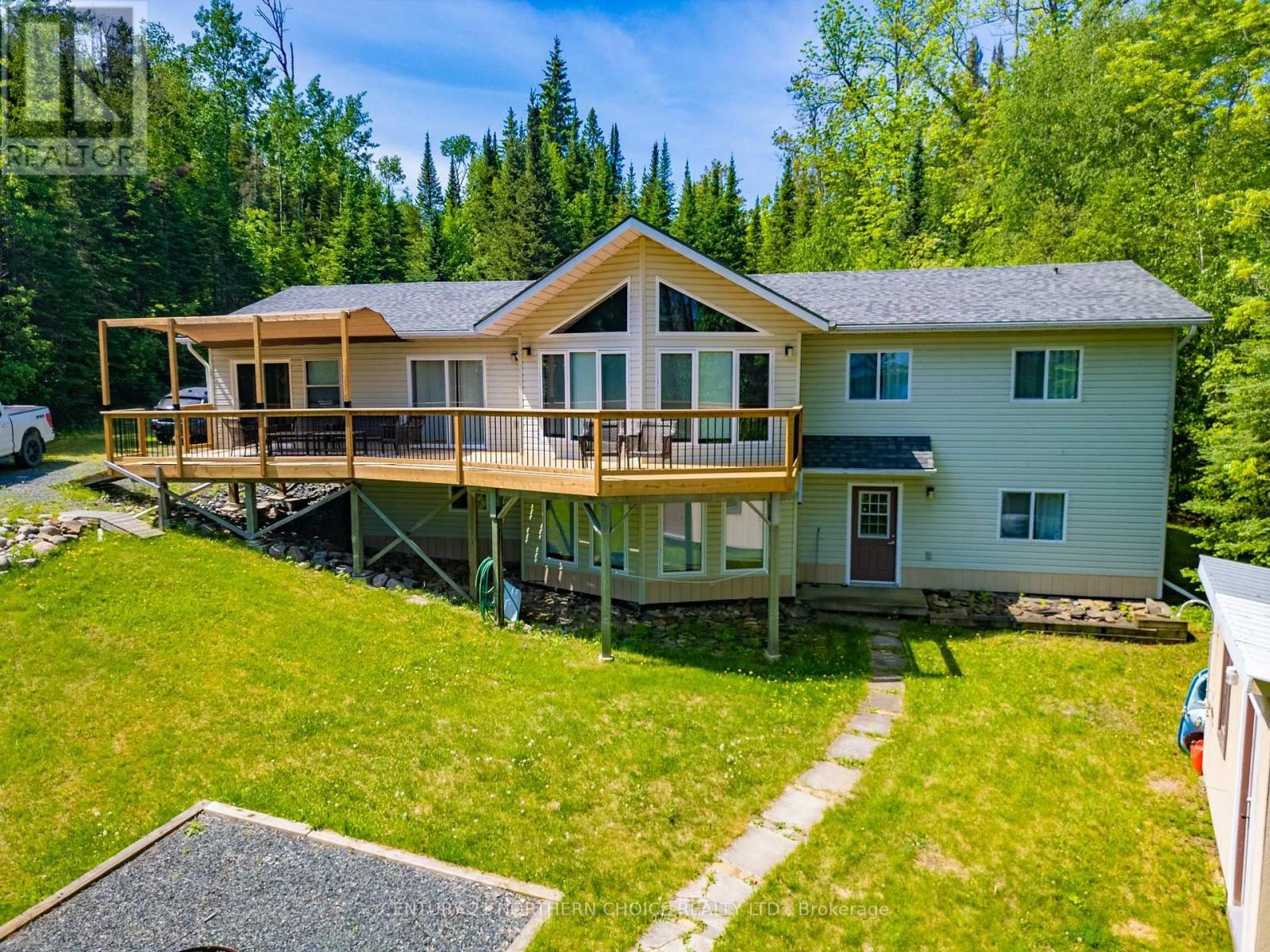 36 Poplar Bay Road Property Photo 1