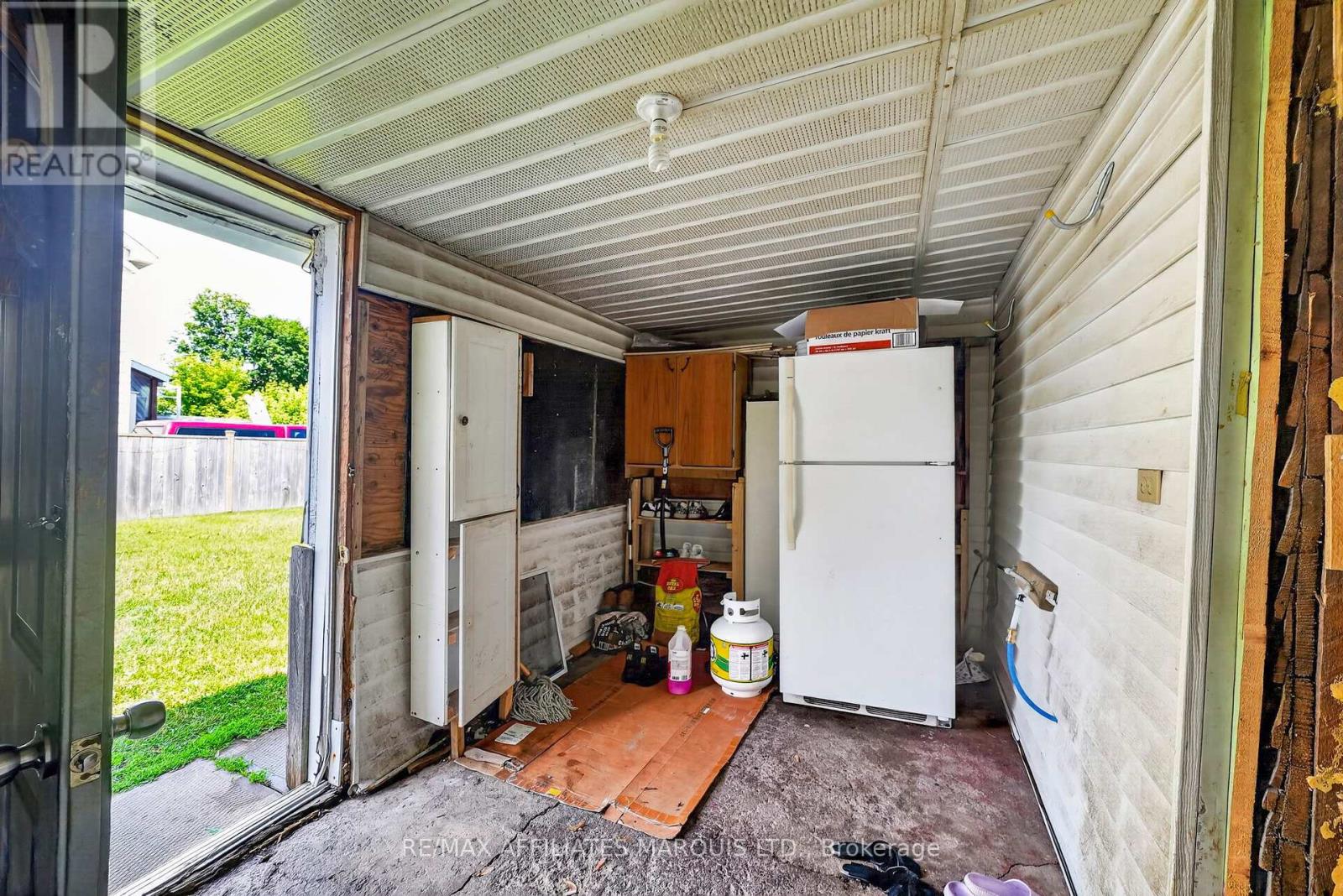 117 Sixth Street W Property Photo 20