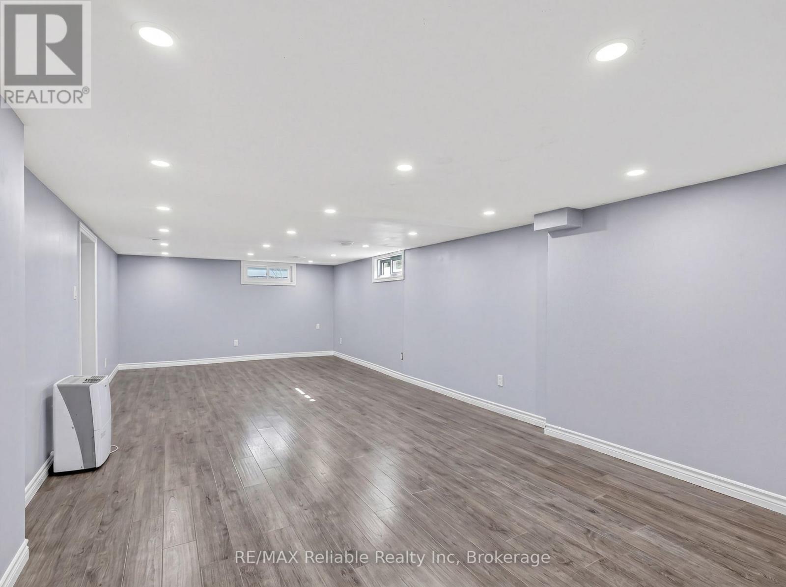 182 Jarvis Street S Property Photo 22