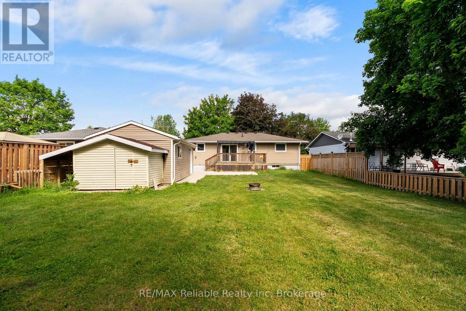 182 Jarvis Street S Property Photo 32