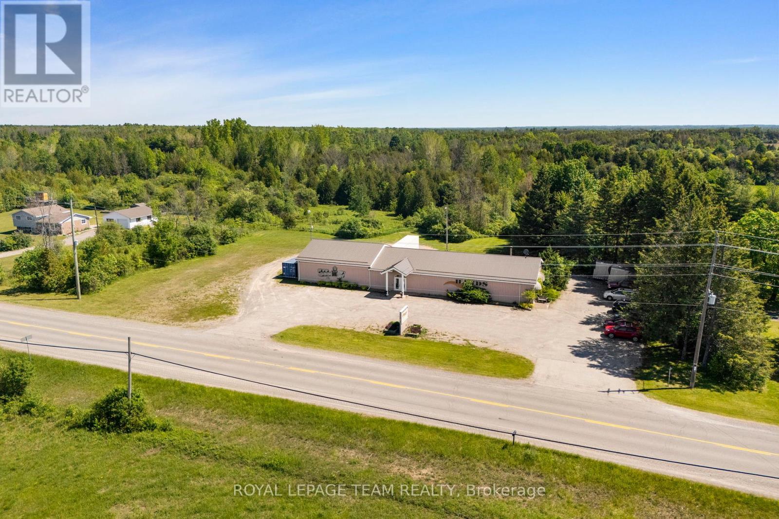 5501 County 15 Road Photo de la propriété 1