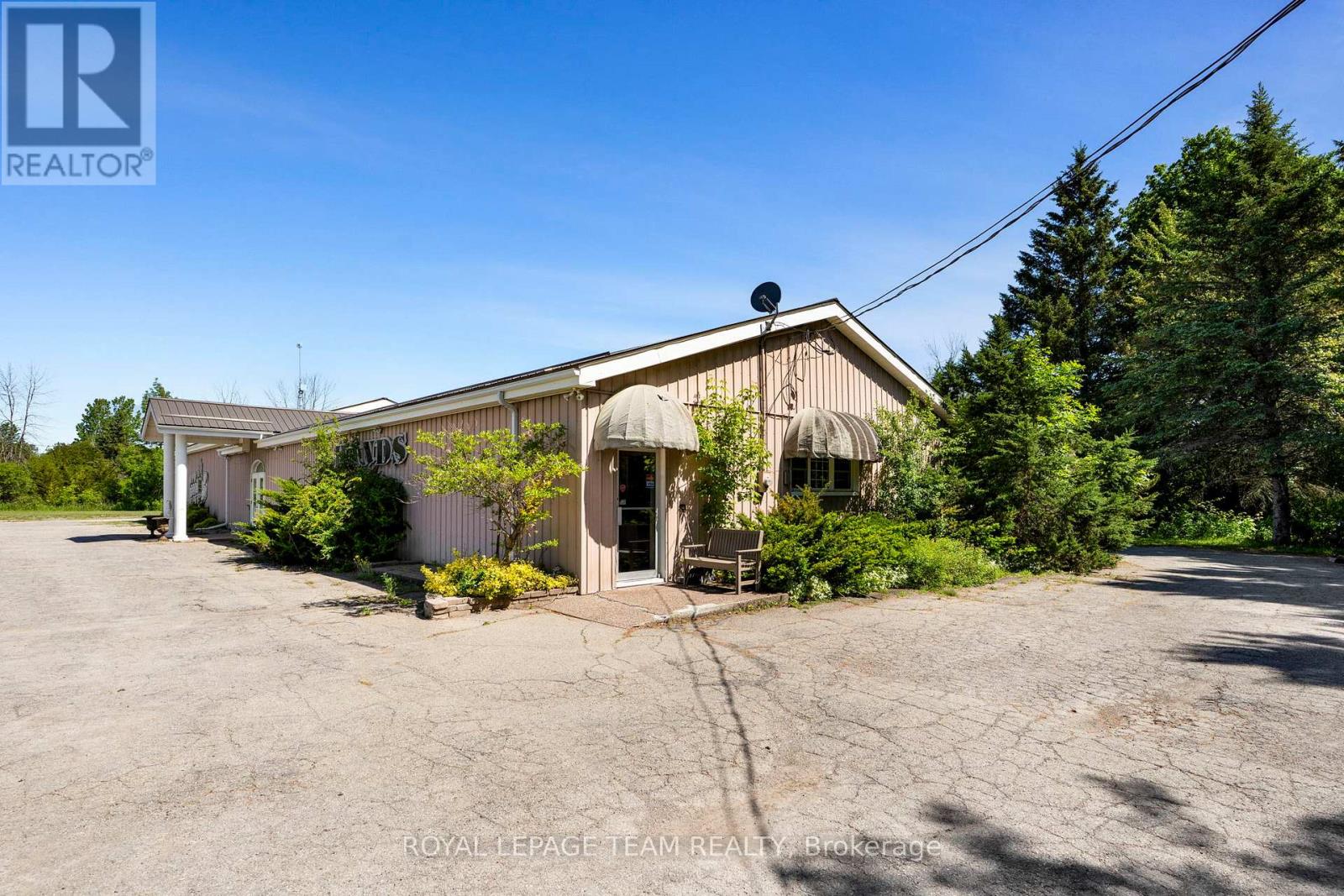 5501 County 15 Road Property Photo 5