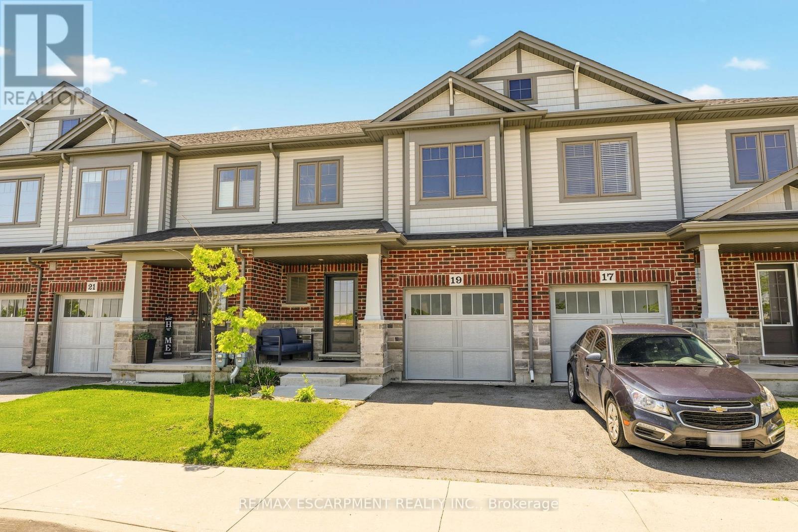 19 Severino Circle Property Photo 2
