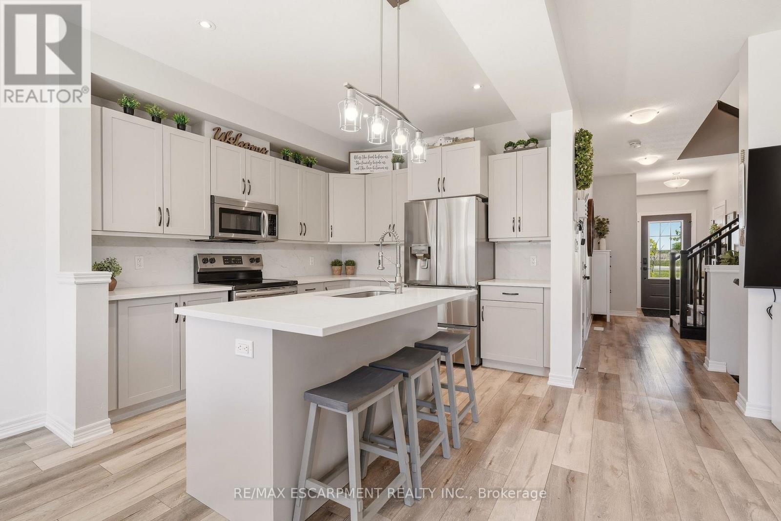 19 Severino Circle Property Photo 7