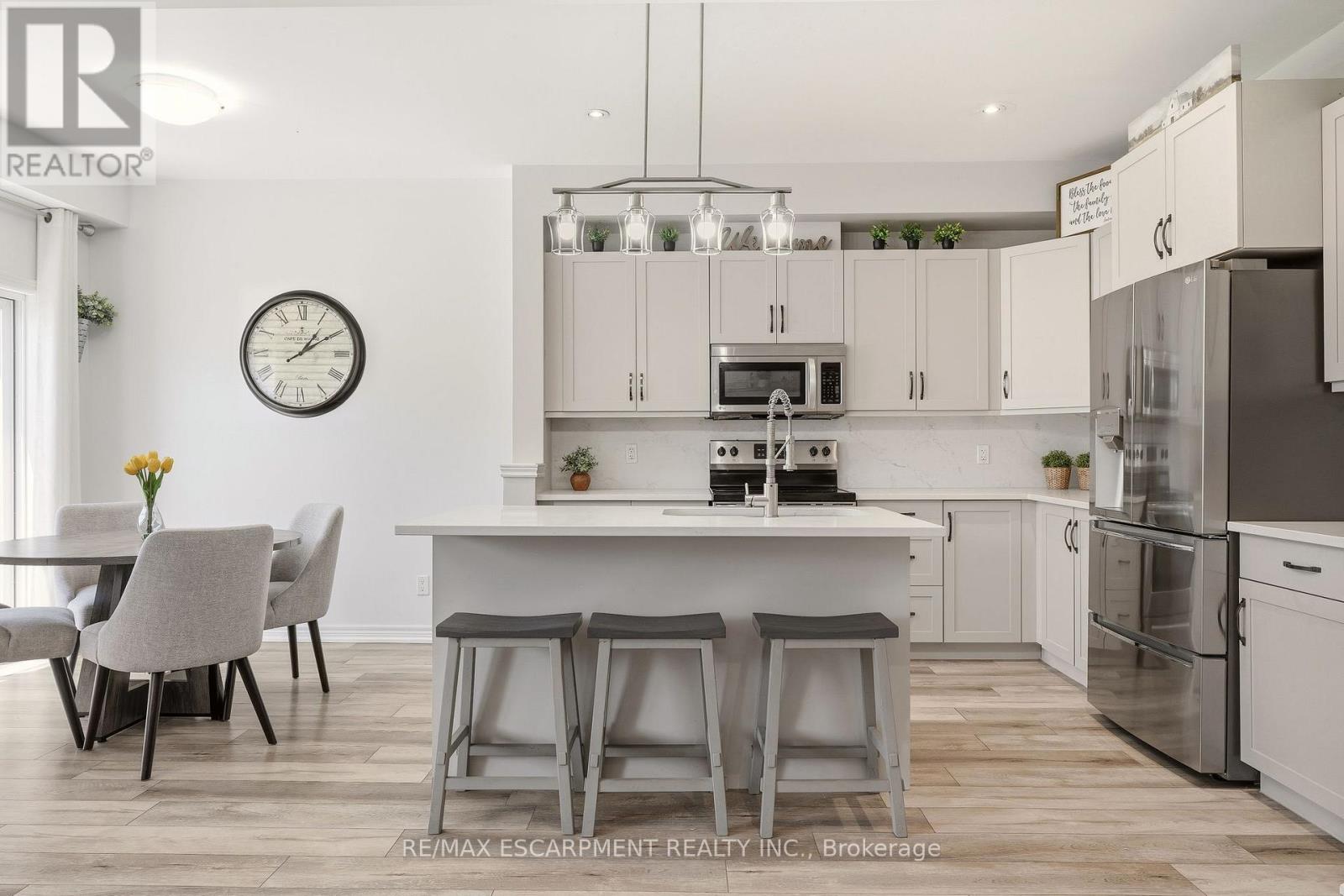 19 Severino Circle Property Photo 10