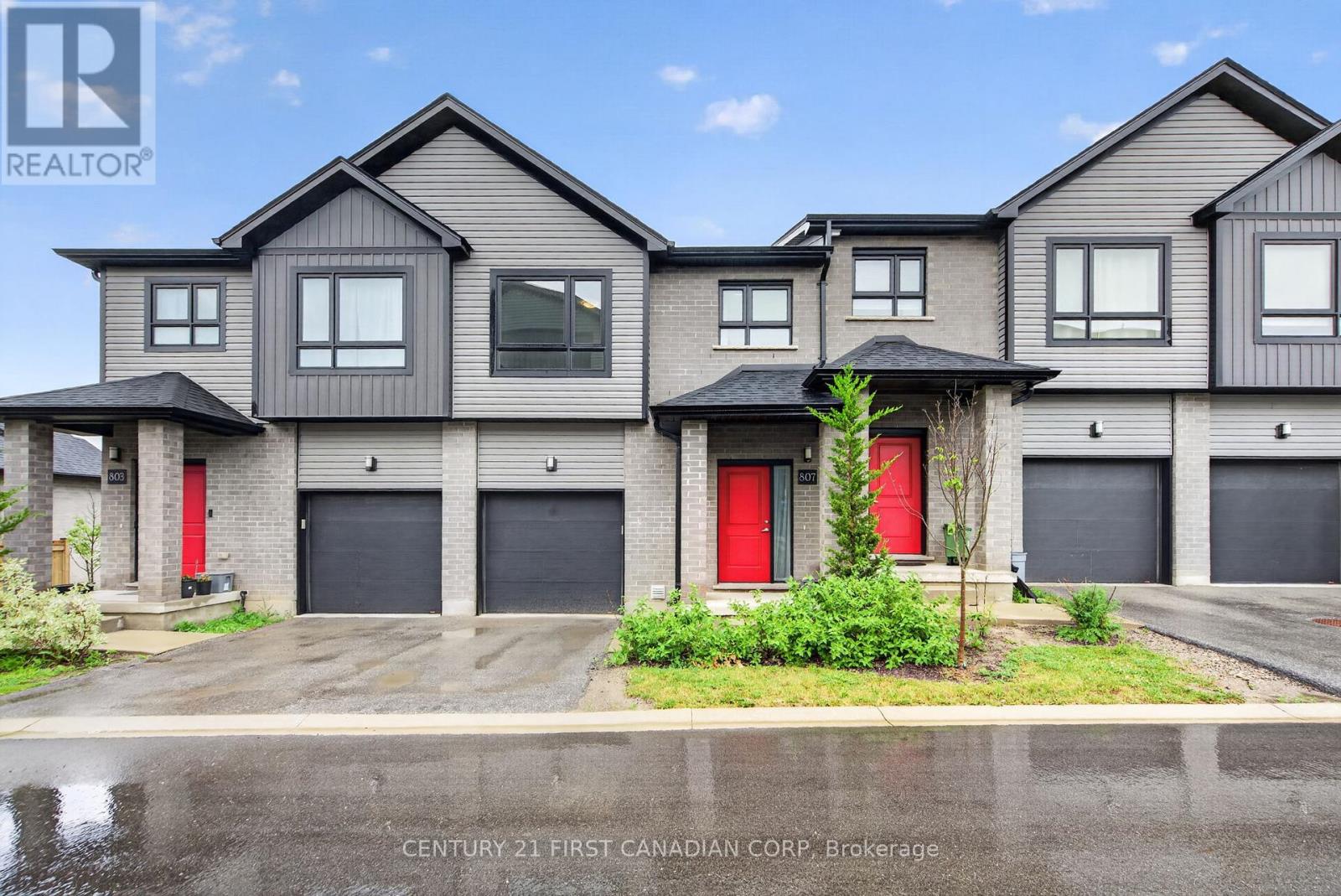 9 - 807 Kleinburg Drive Property Photo 1