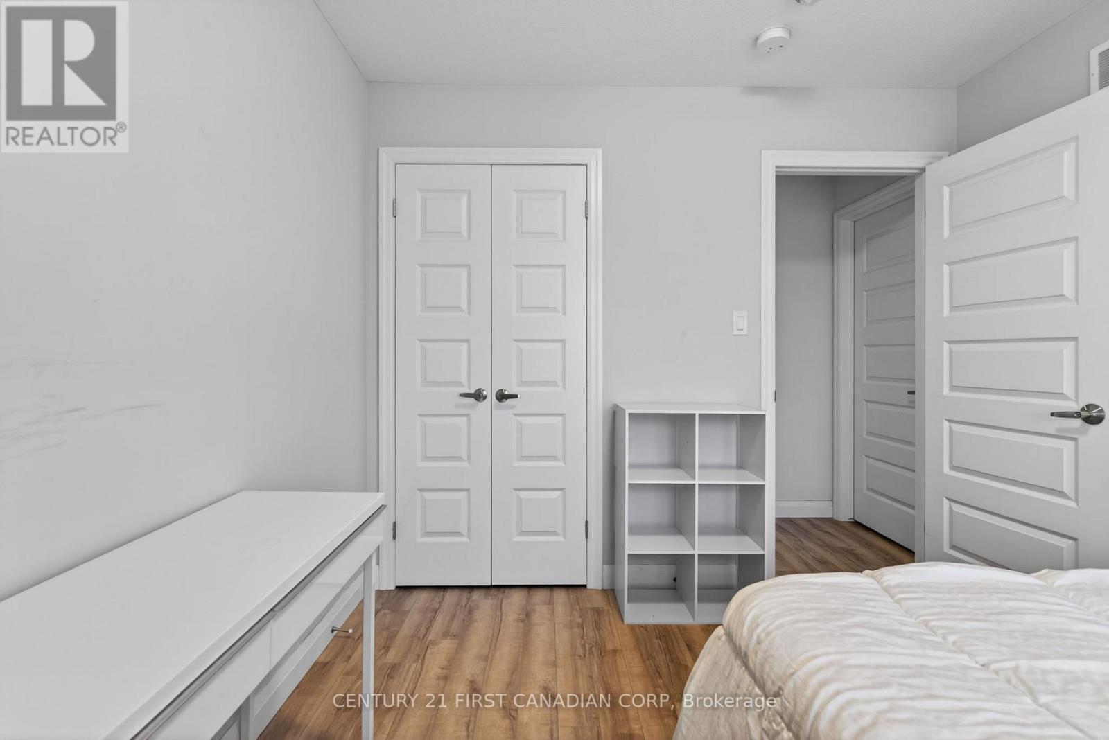 9 - 807 Kleinburg Drive Property Photo 13