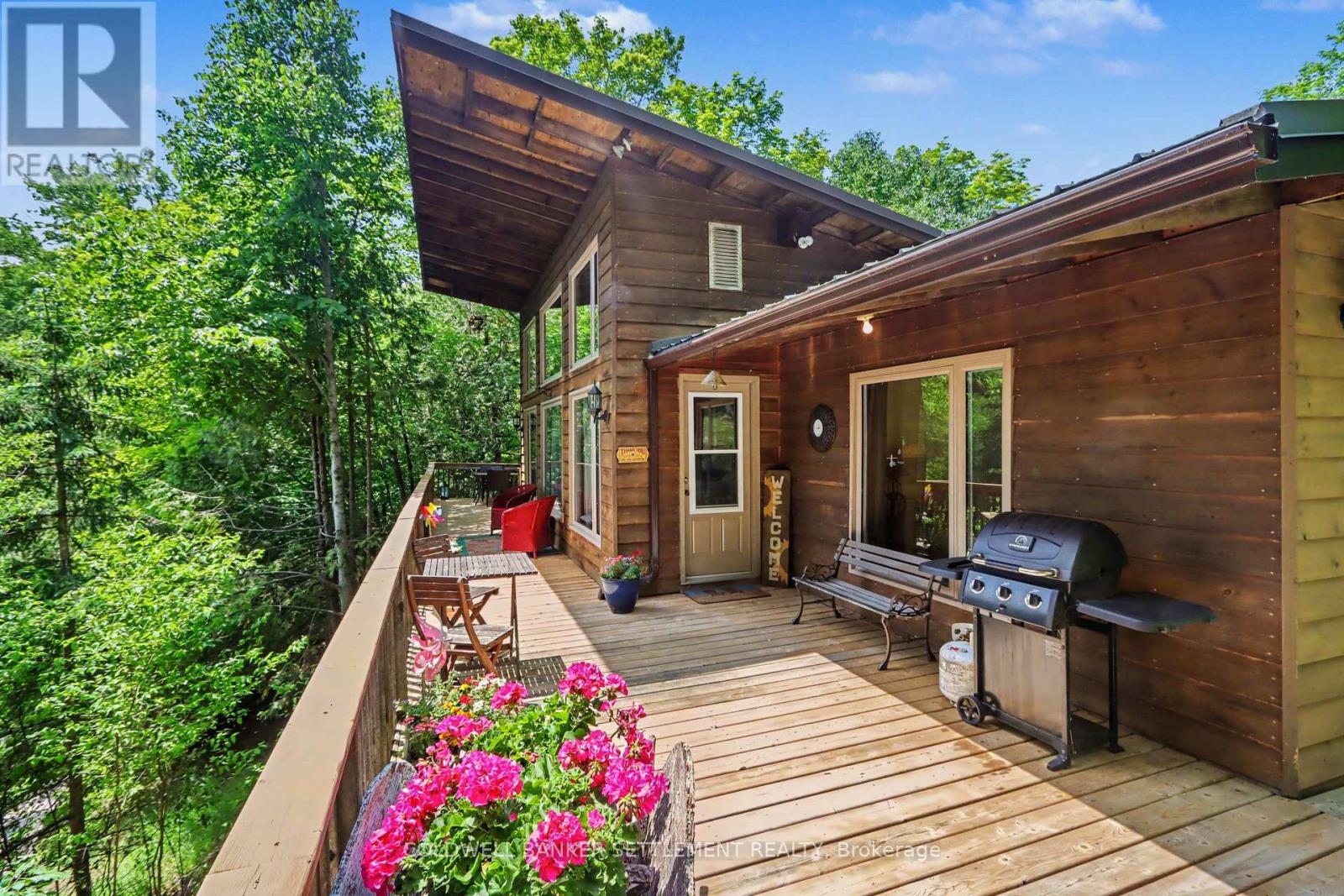 143 Horseshoe Bay Property Photo 1