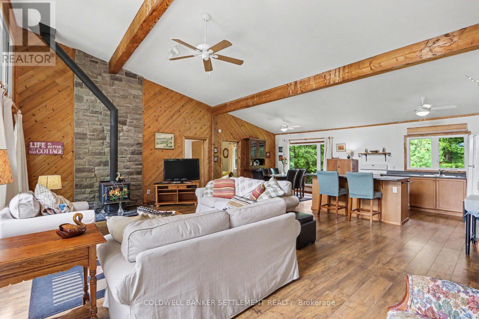 143 Horseshoe Bay Property Photo 10