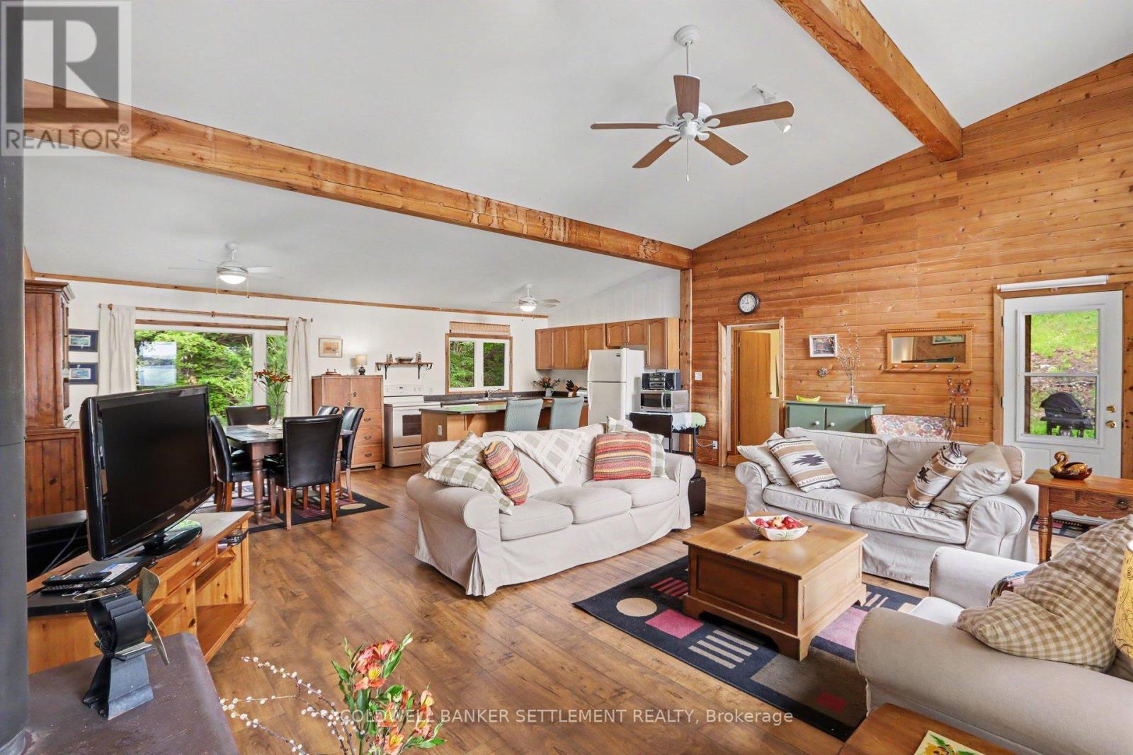 143 Horseshoe Bay Property Photo 11