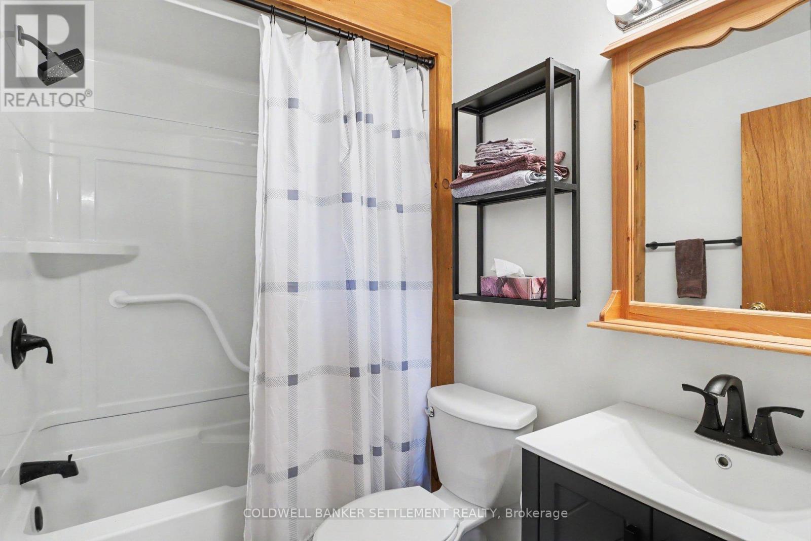 143 Horseshoe Bay Property Photo 26
