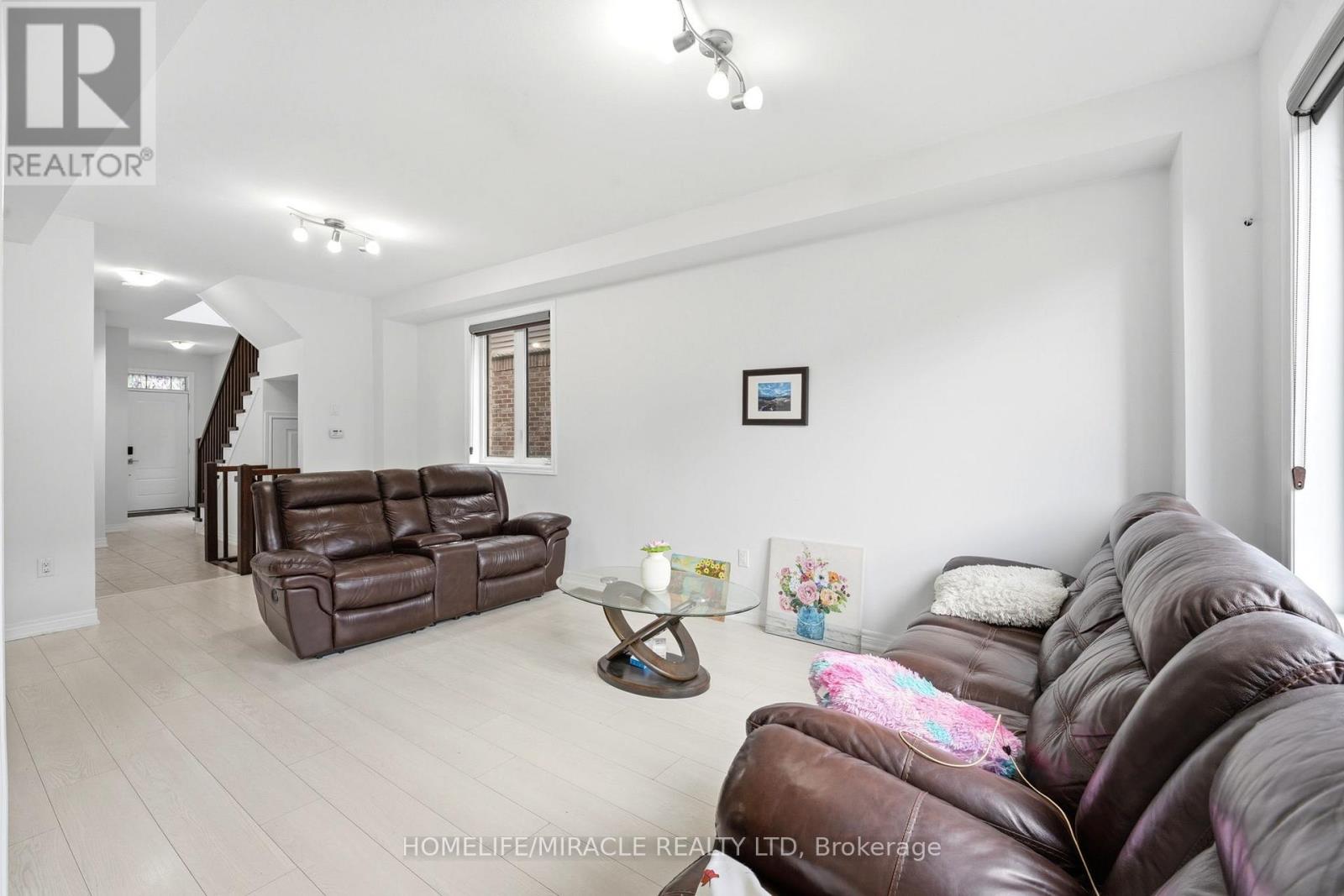49 - 1890 Rymal Road E Property Photo 9