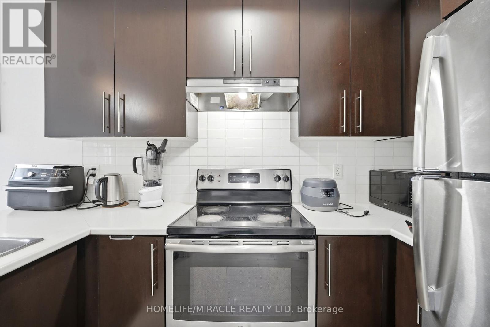 49 - 1890 Rymal Road E Property Photo 12
