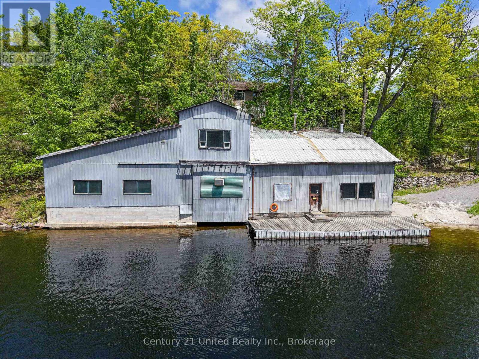 832 Northey's Bay Road Property Photo 19